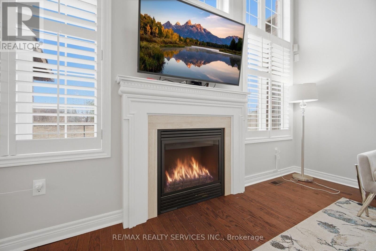 23 TWISTLETON STREET Image 29