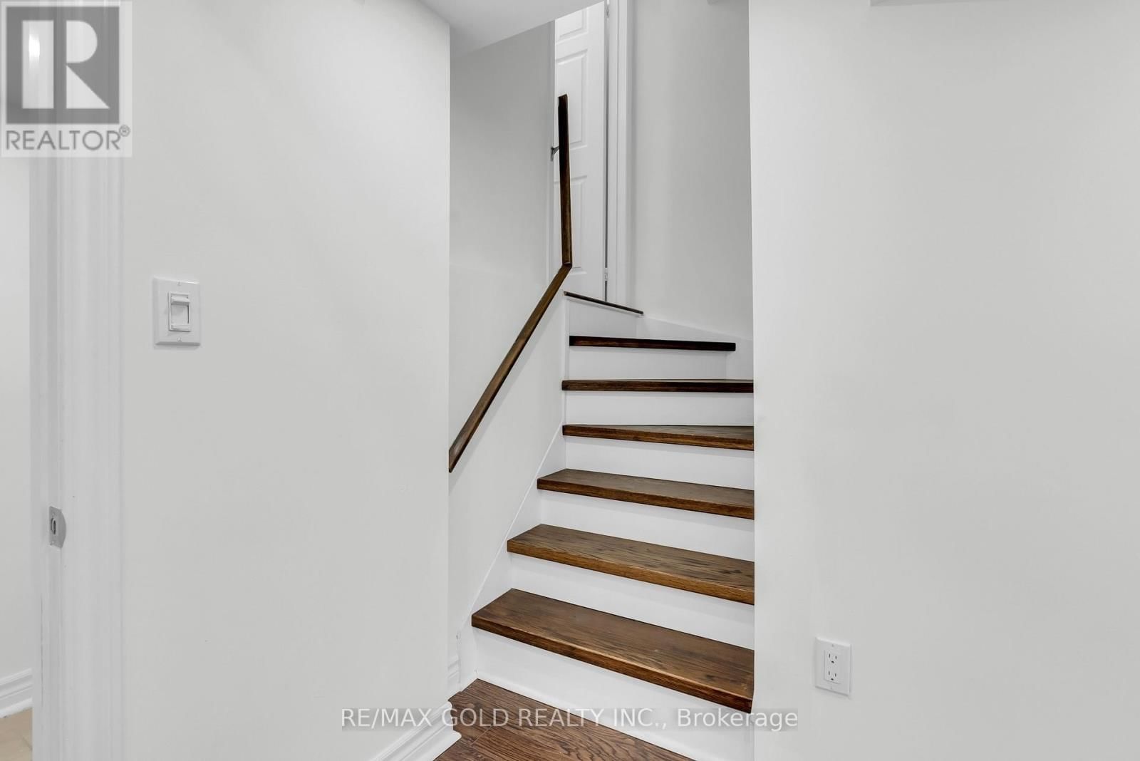 5842 QUESTMAN HOLLOW Image 33