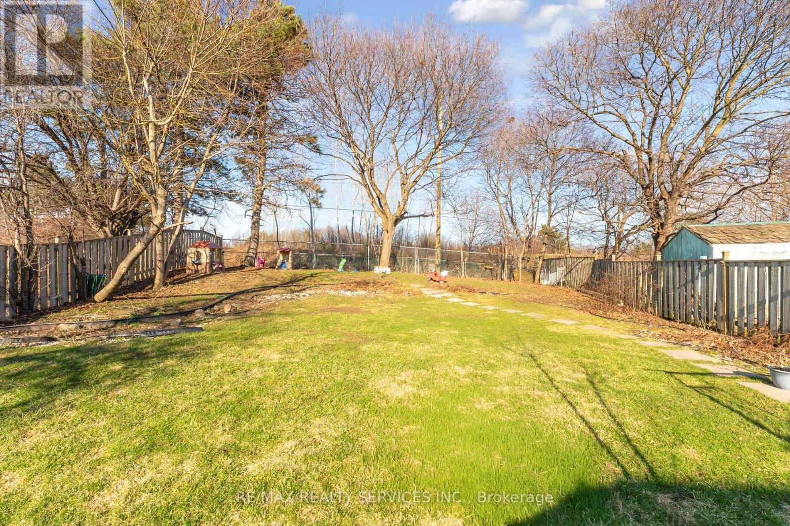 8 CHIPWOOD CRESCENT Image 42