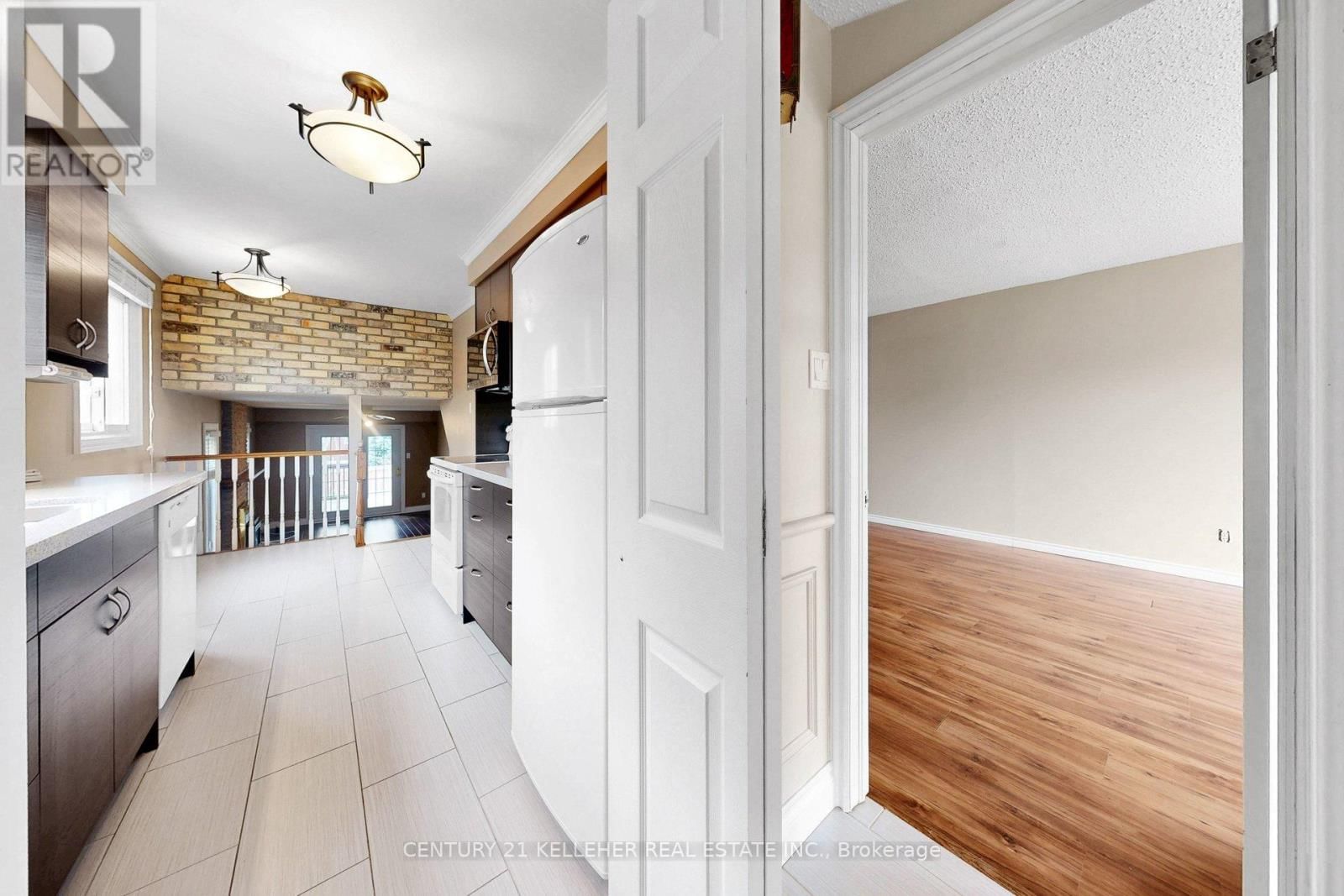 6251 ATHERLY CRESCENT Image 9