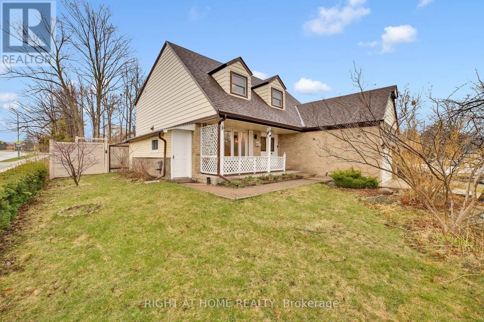 2298 CAVENDISH DRIVE Image 1