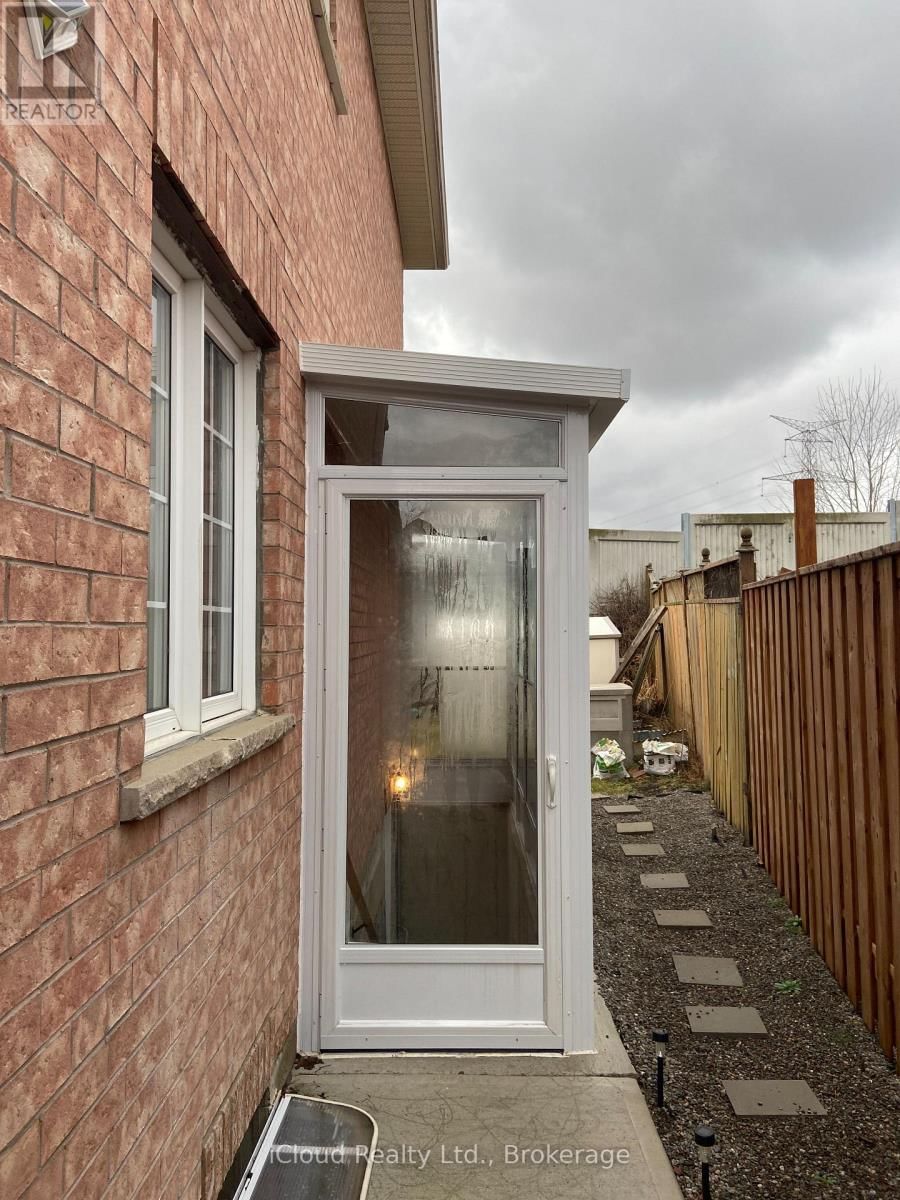 7502 BLACK WALNUT ( LOWER LEVEL ) TRAIL Image 16