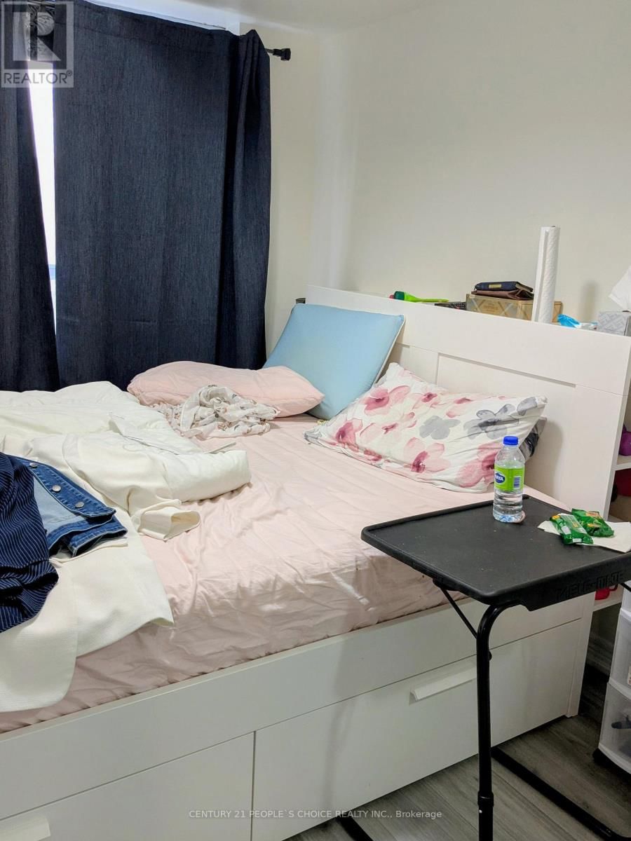 503 - 310 BURNHAMTHORPE ROAD WEST Image 11