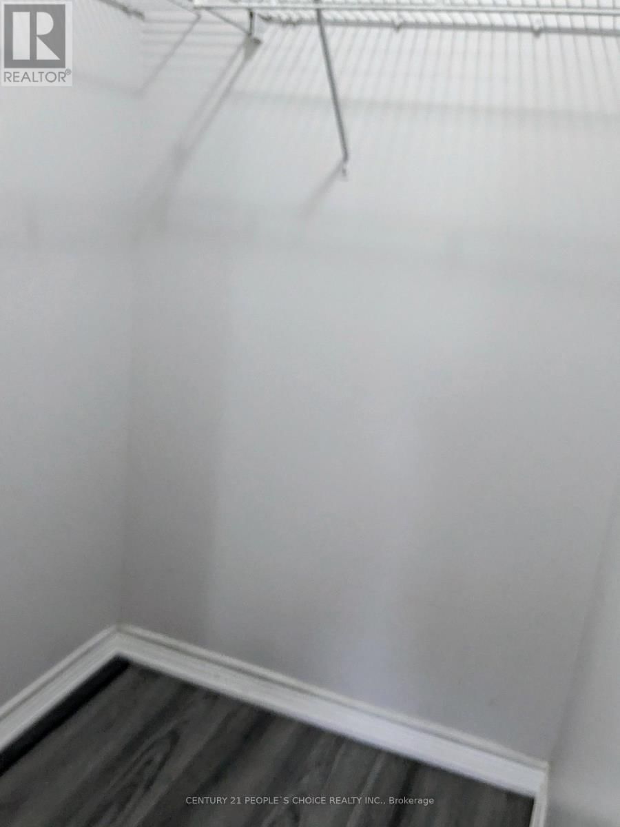 503 - 310 BURNHAMTHORPE ROAD WEST Image 9