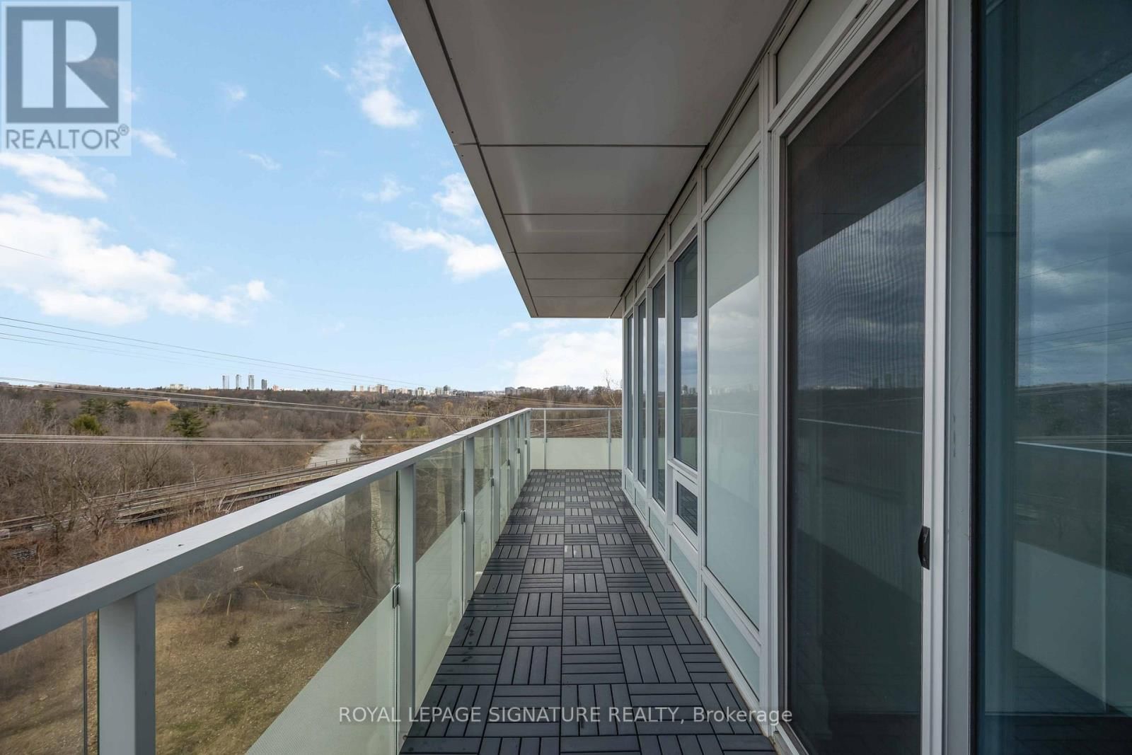 604 - 20 BRIN DRIVE Image 22