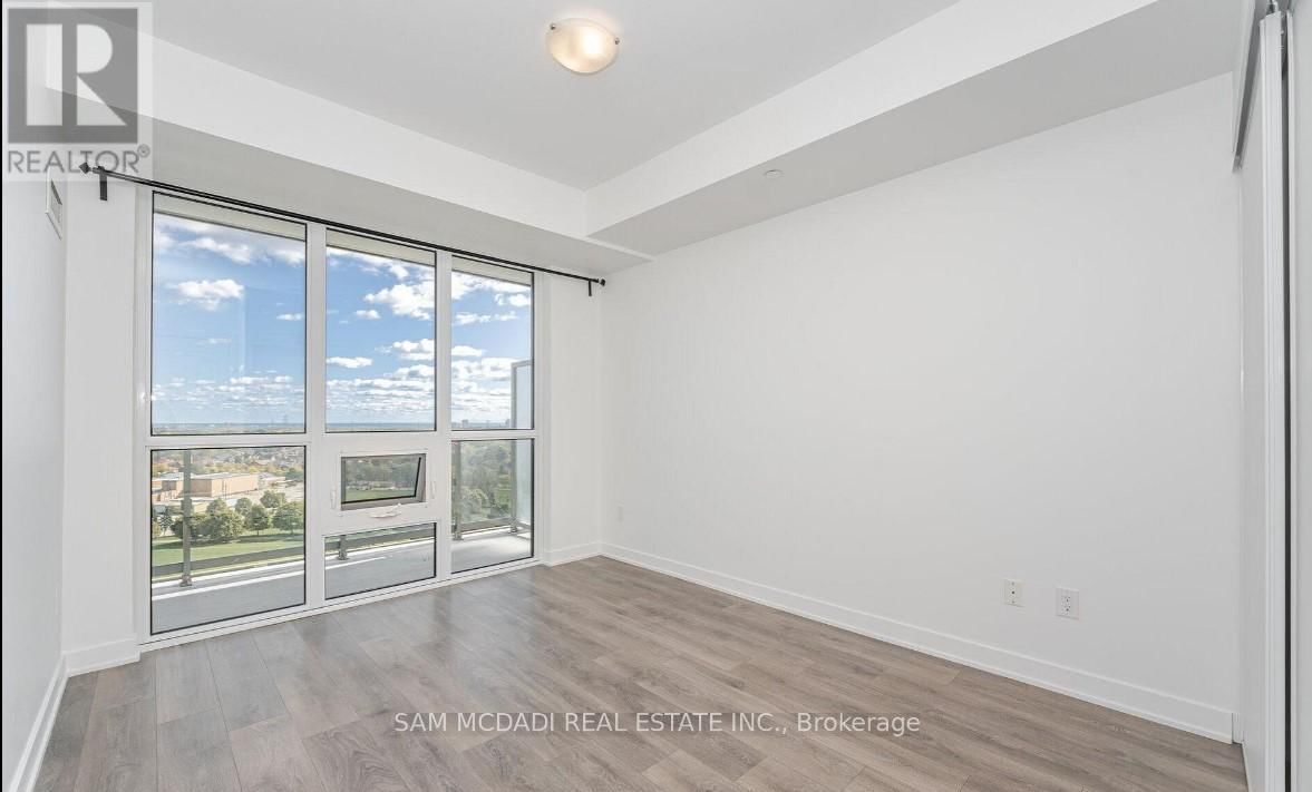 1510 - 4633 GLEN ERIN DRIVE Image 4