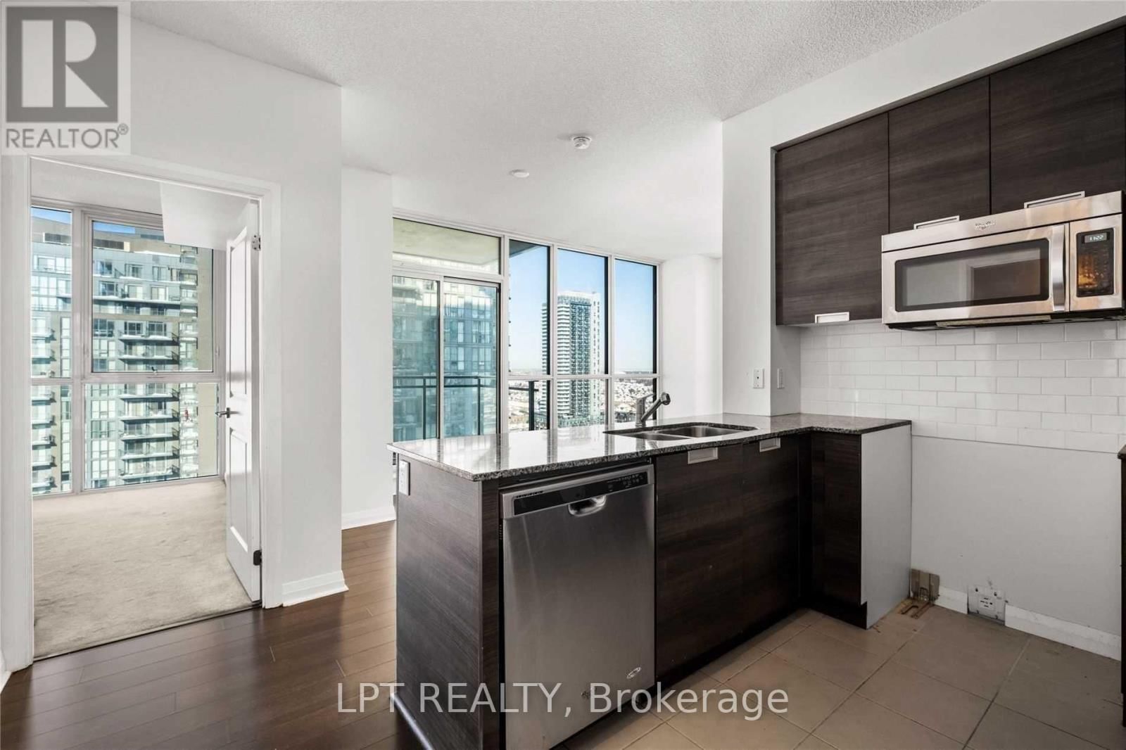 1809 - 75 EGLINTON AVENUE WEST Image 4