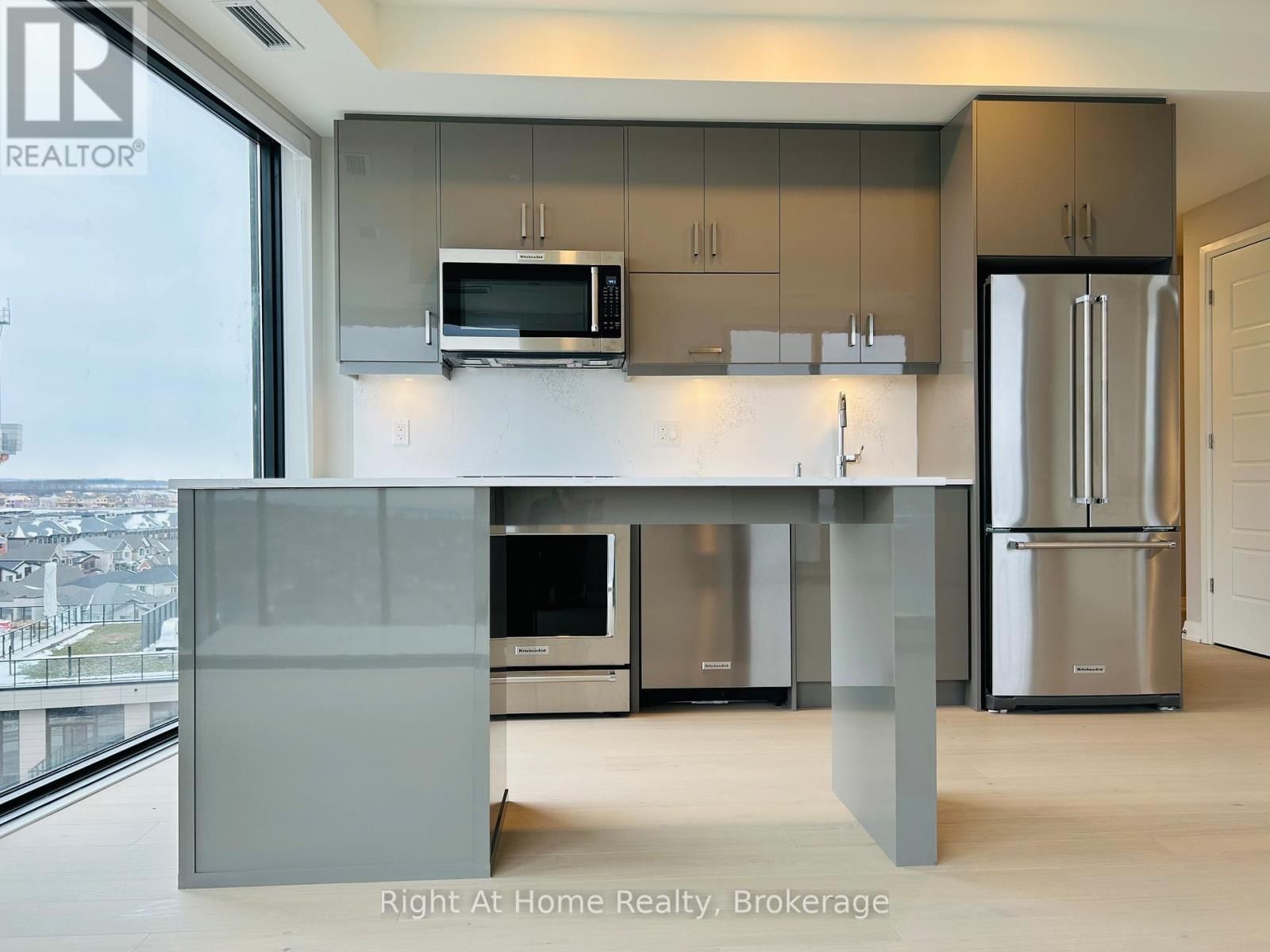 908 - 1415 DUNDAS STREET Image 3