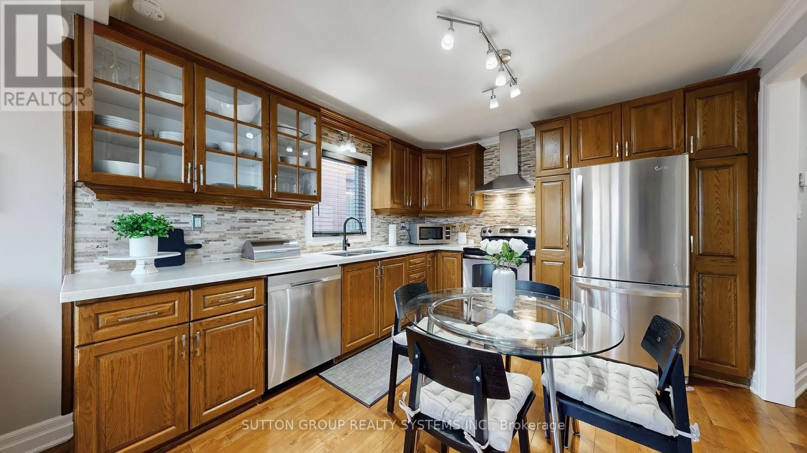 38 DONALD AVENUE Image 7