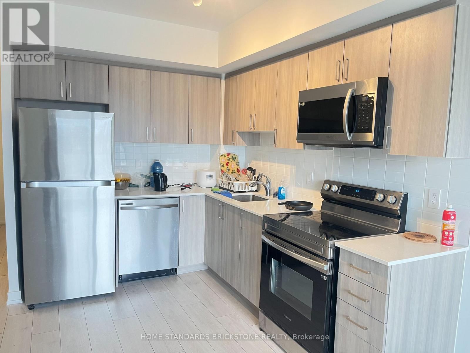 316 - 556 MARLEE AVENUE Image 19