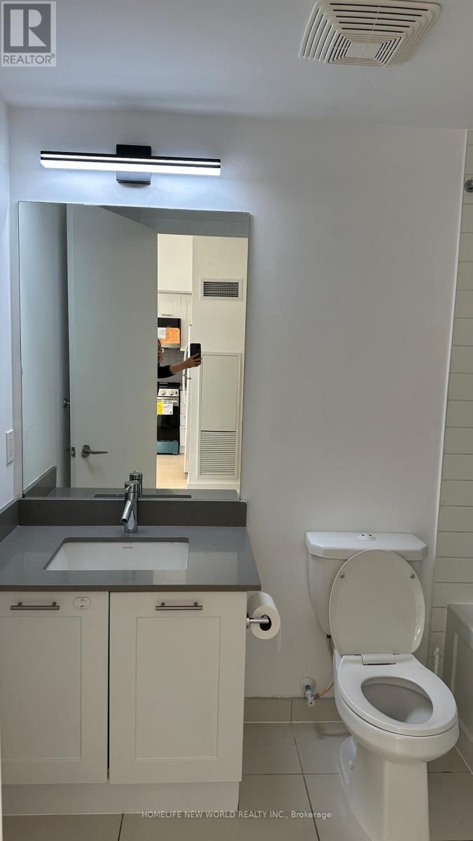 2005 - 2212 LAKE SHORE BOULEVARD WEST Image 15