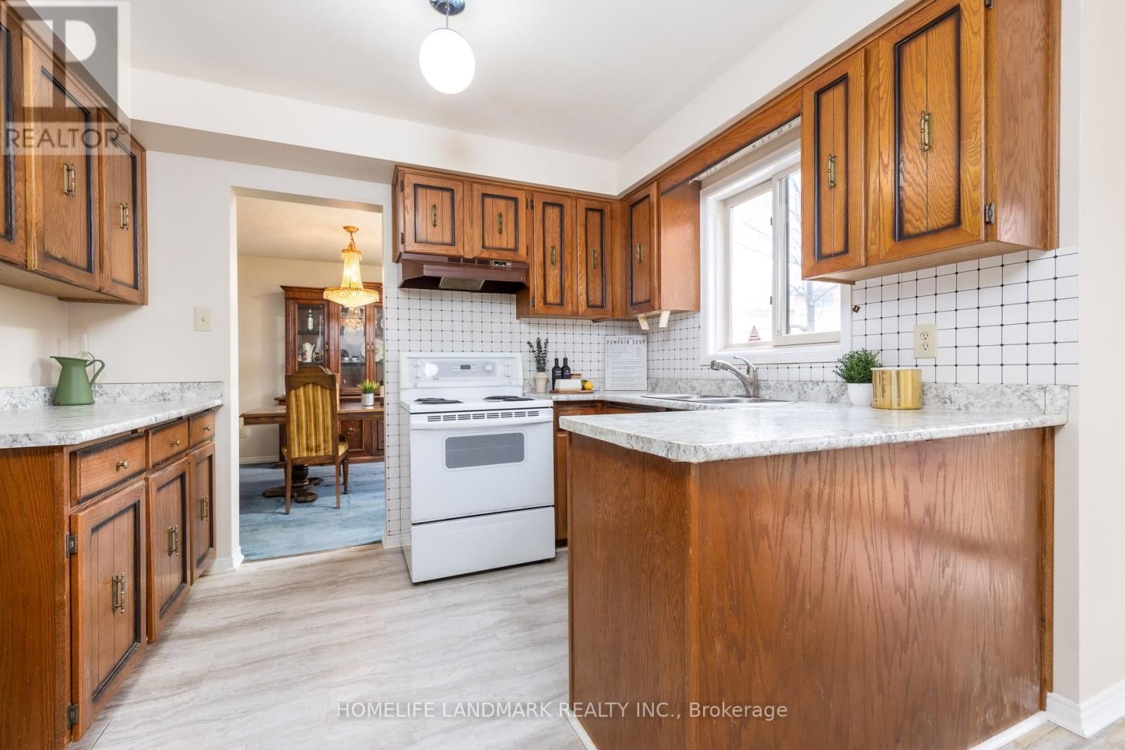 2593 GAZEBO COURT Image 16