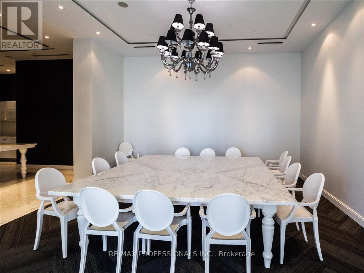 1903 - 90 PARK LAWN ROAD Image 22