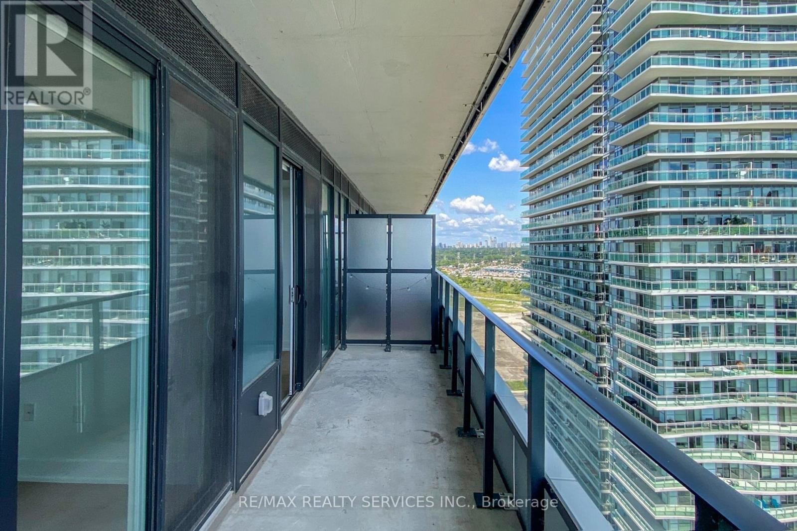 2006 - 20 SHORE BREEZE DRIVE Image 28