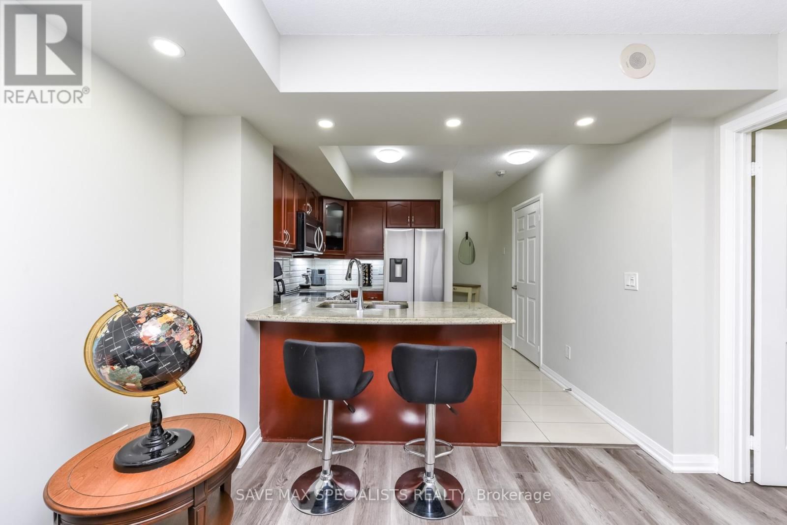 1809 - 220 FORUM DRIVE Image 14