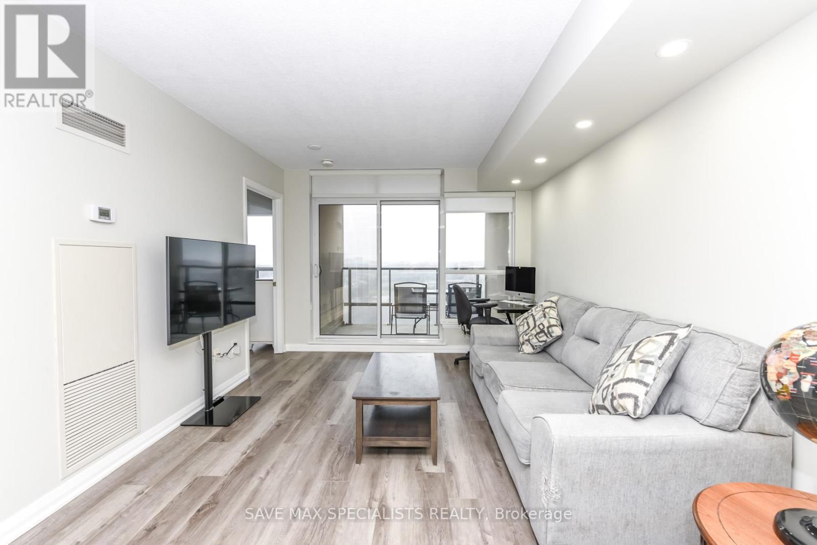 1809 - 220 FORUM DRIVE Image 22