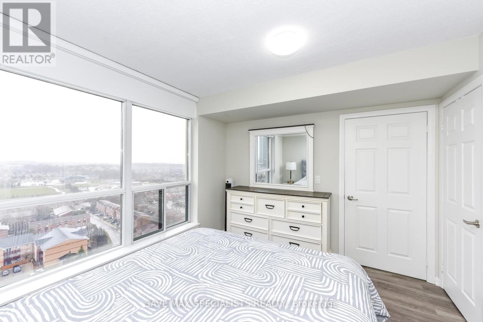 1809 - 220 FORUM DRIVE Image 25