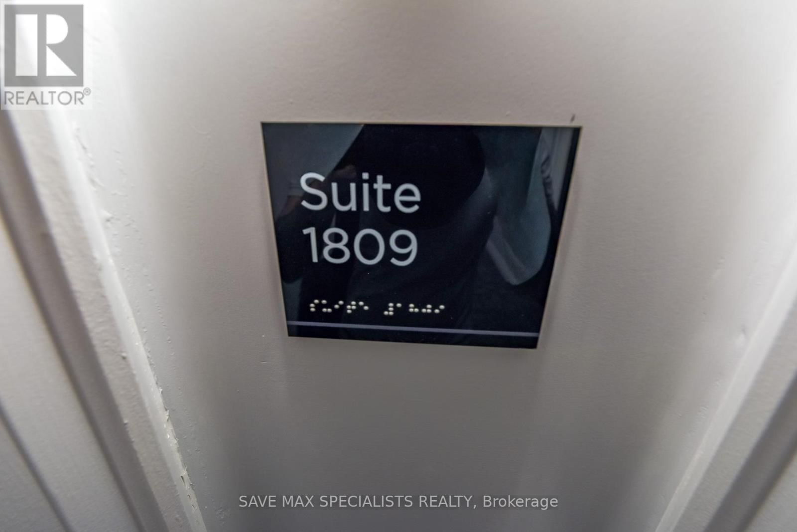 1809 - 220 FORUM DRIVE Image 34