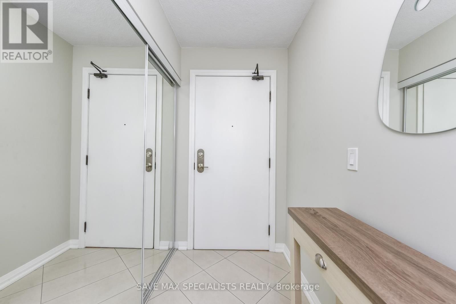 1809 - 220 FORUM DRIVE Image 9