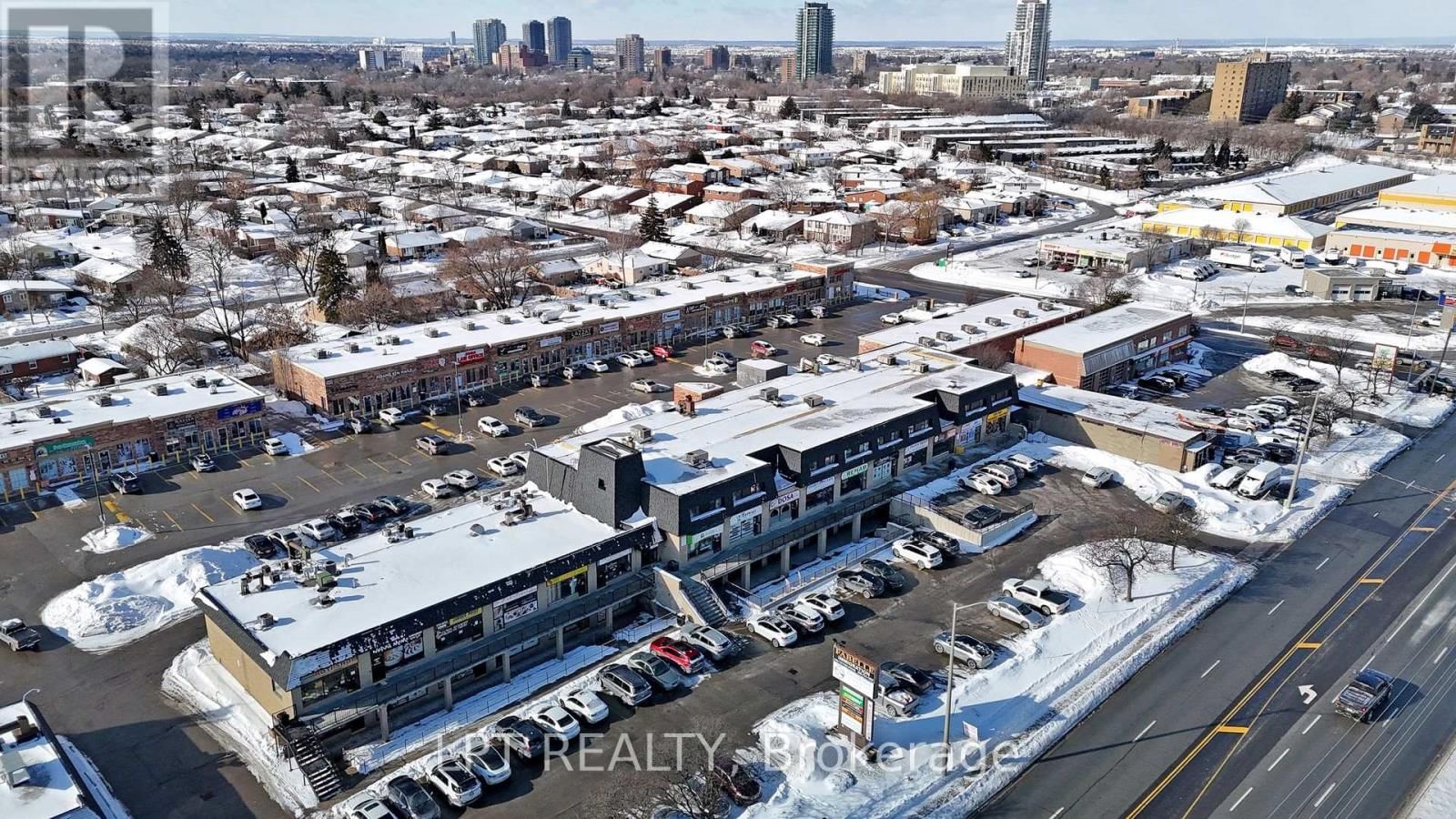 22 - 83 KENNEDY ROAD SOUTH Image 20