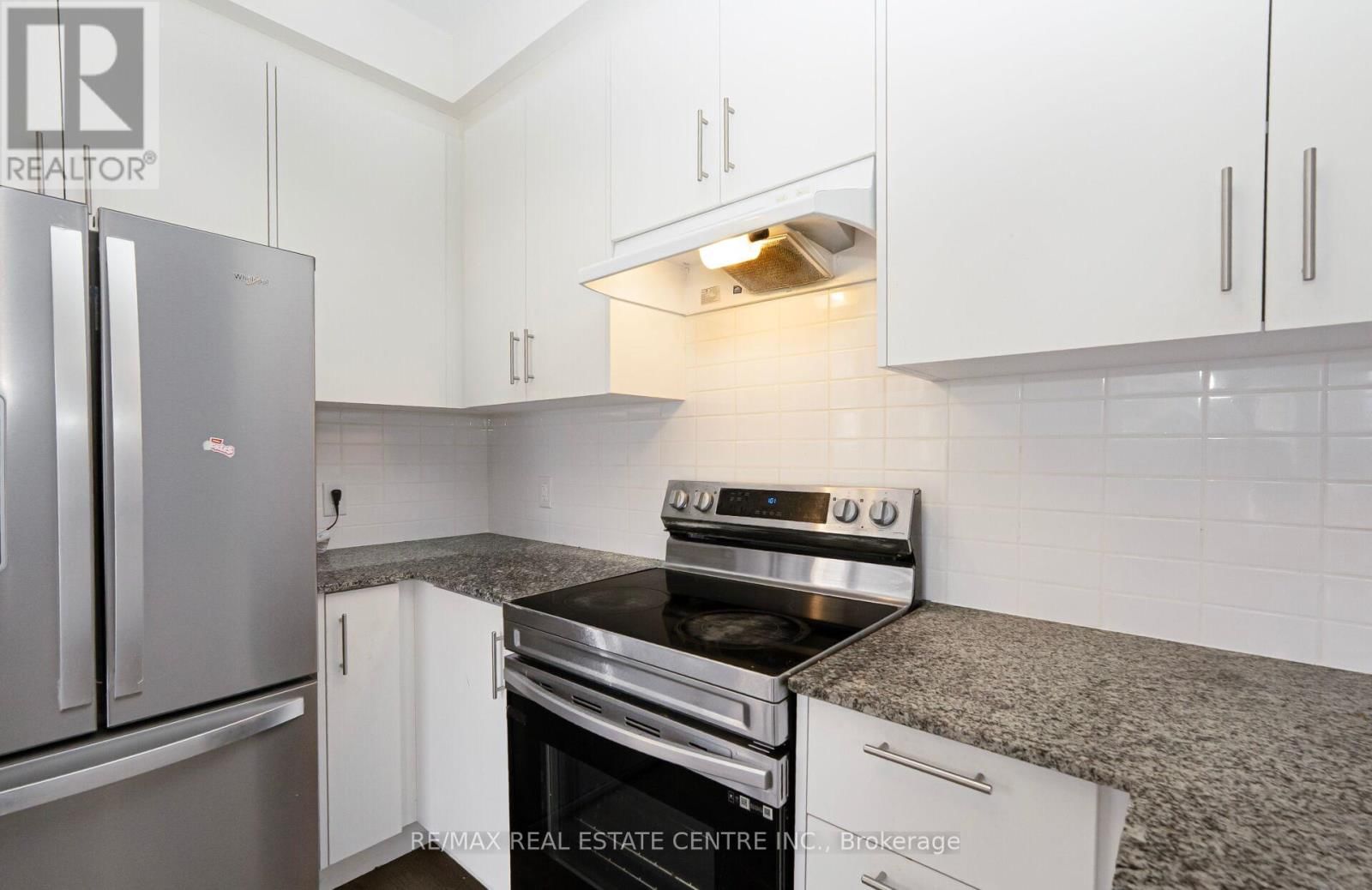 43 - 45 KNOTSBERRY CIRCLE Image 22