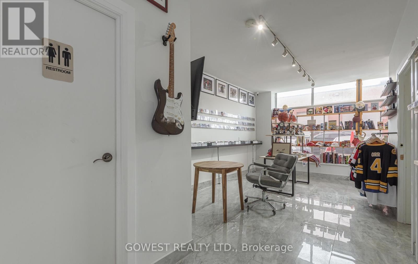 7C - 325 WESTON ROAD Image 12