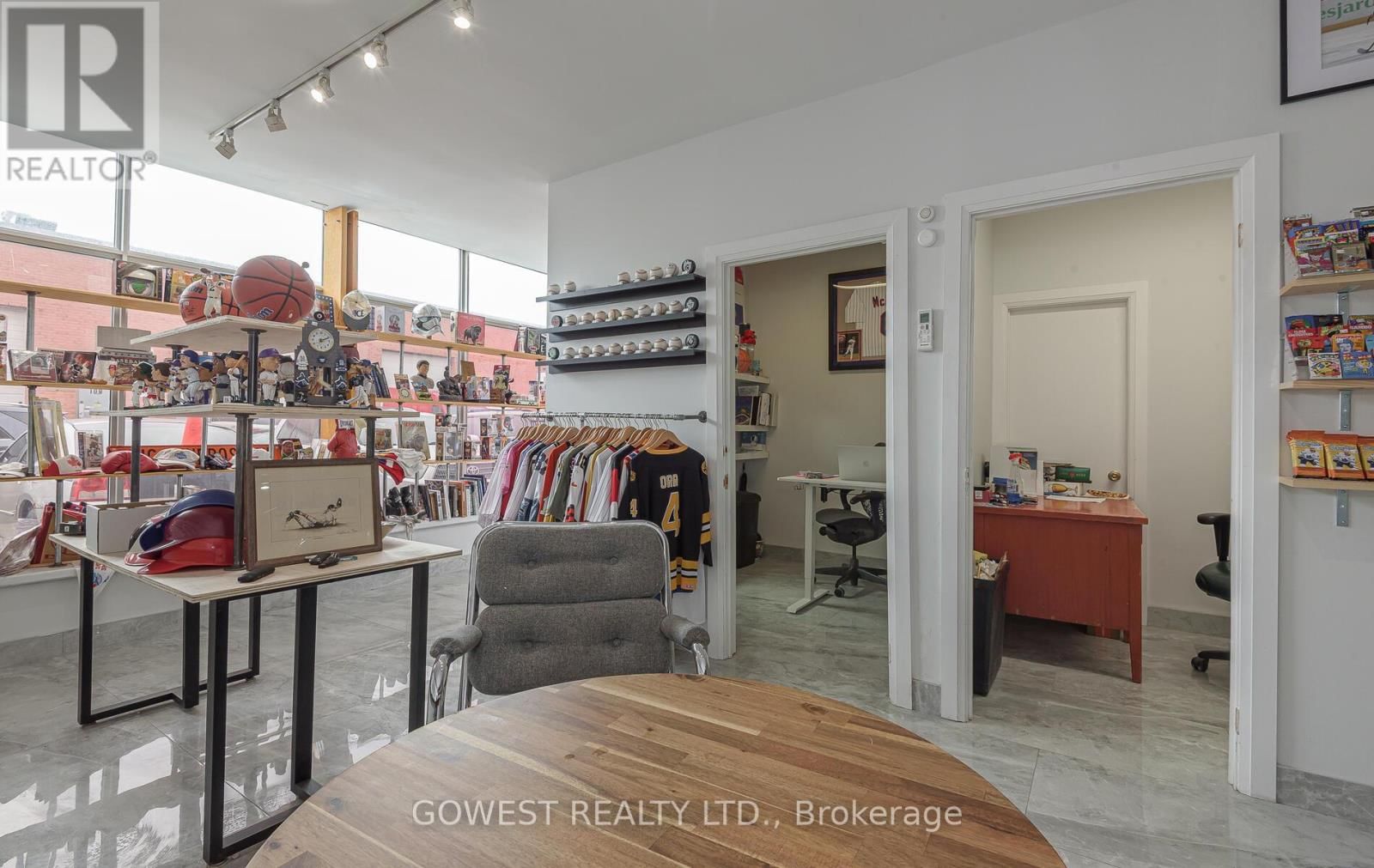 7C - 325 WESTON ROAD Image 9