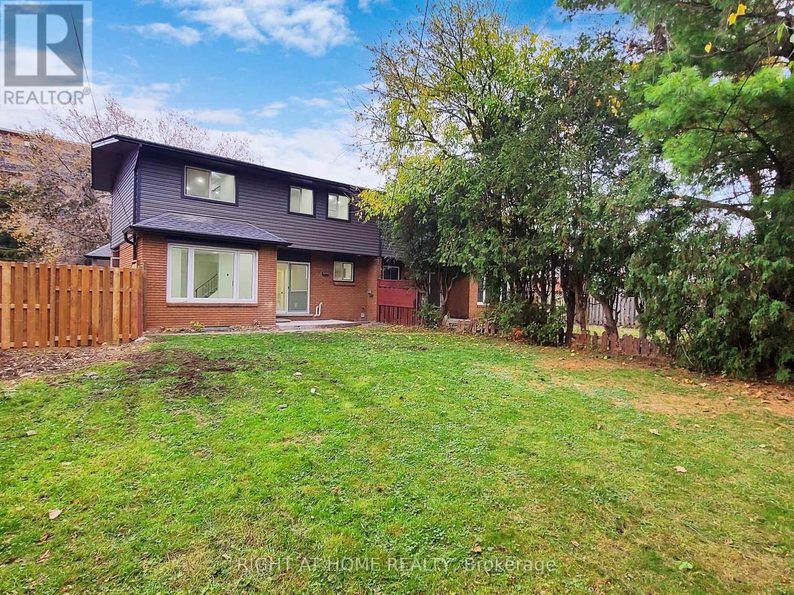 4 - 2060 PROSPECT STREET Image 36