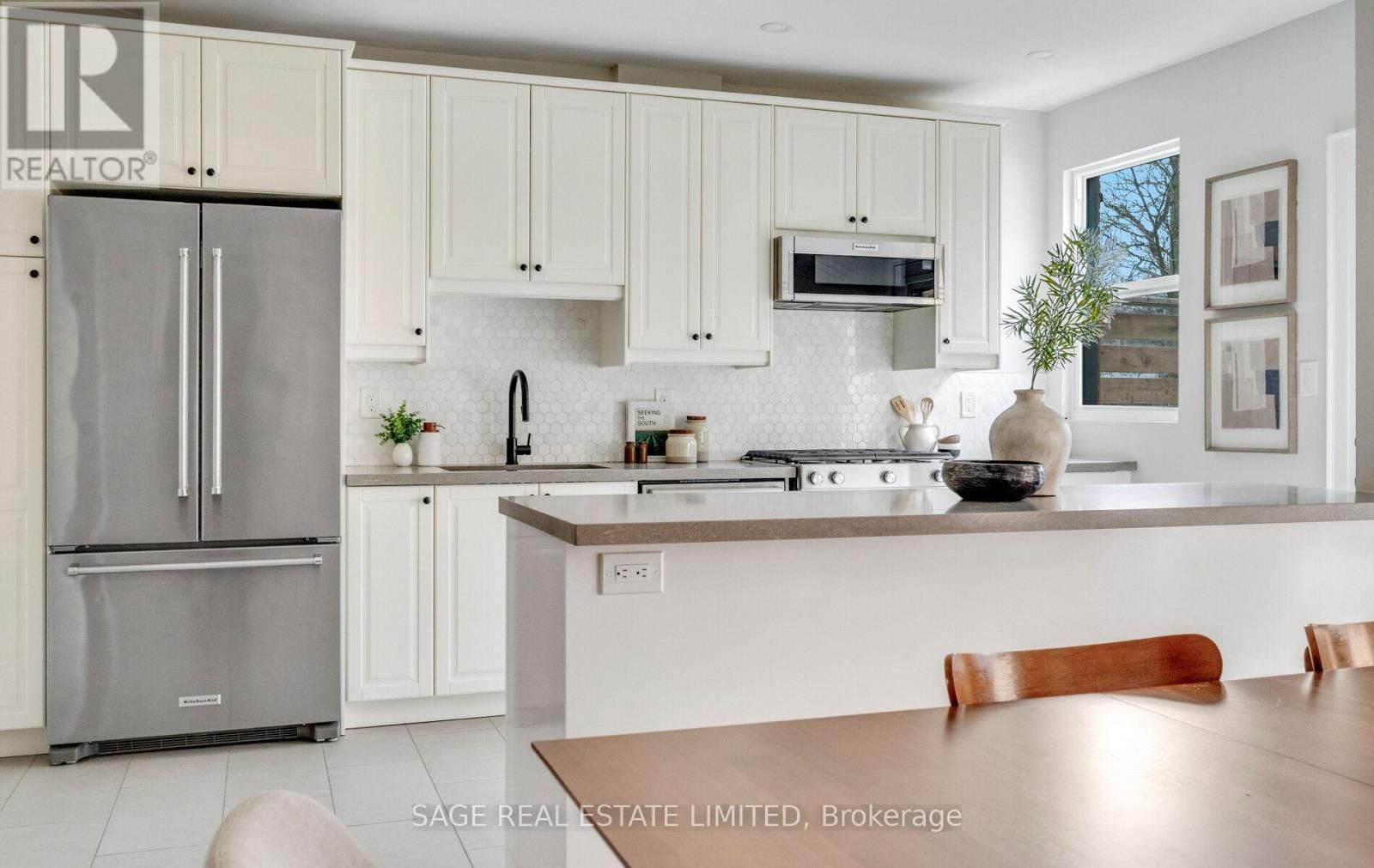 318 DURIE STREET Image 15