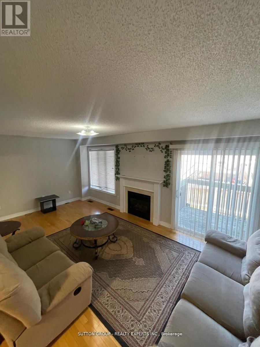 16 FREEDOM OAKS TRAIL Image 10