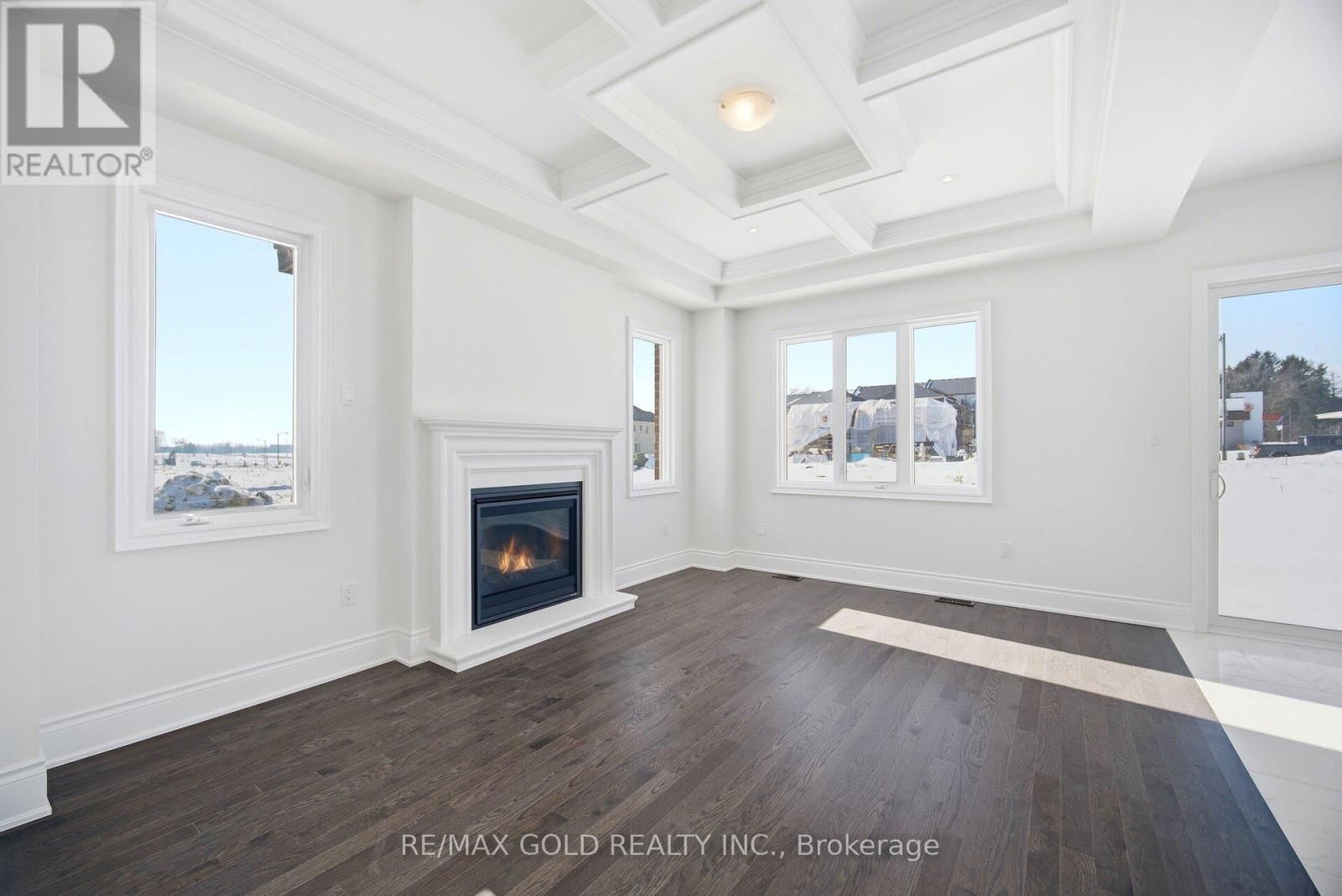 32 ADDISON STREET Image 13