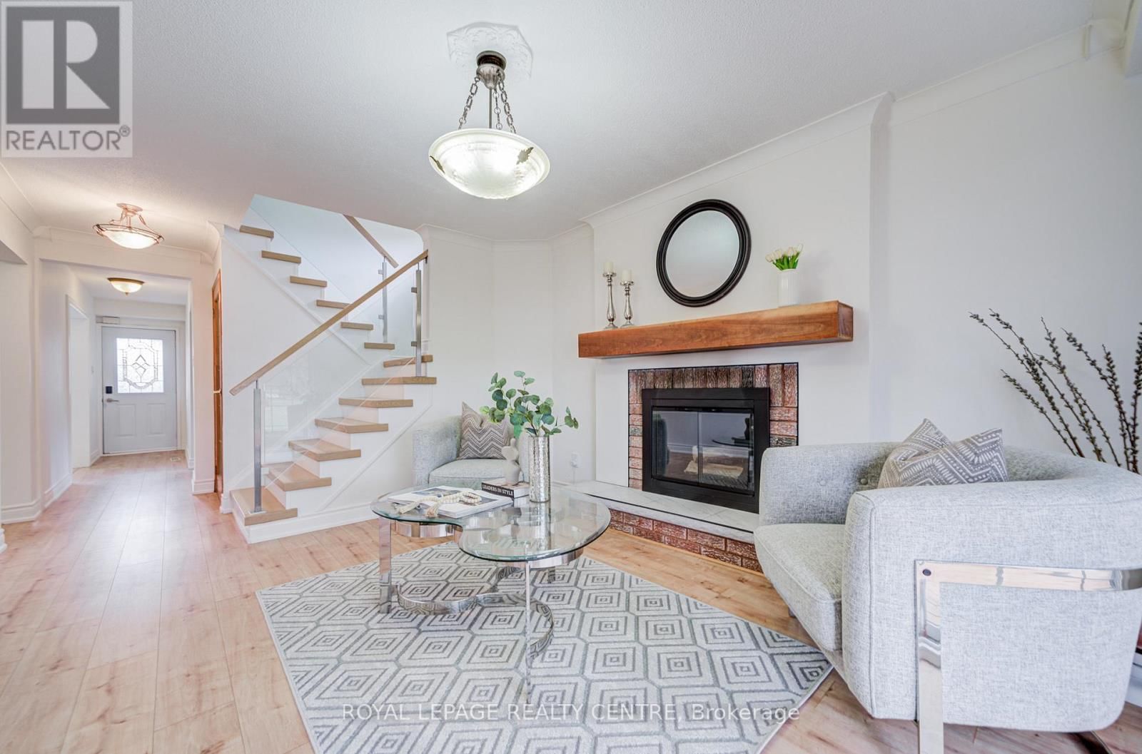 2708 LOS PALMAS COURT Image 10