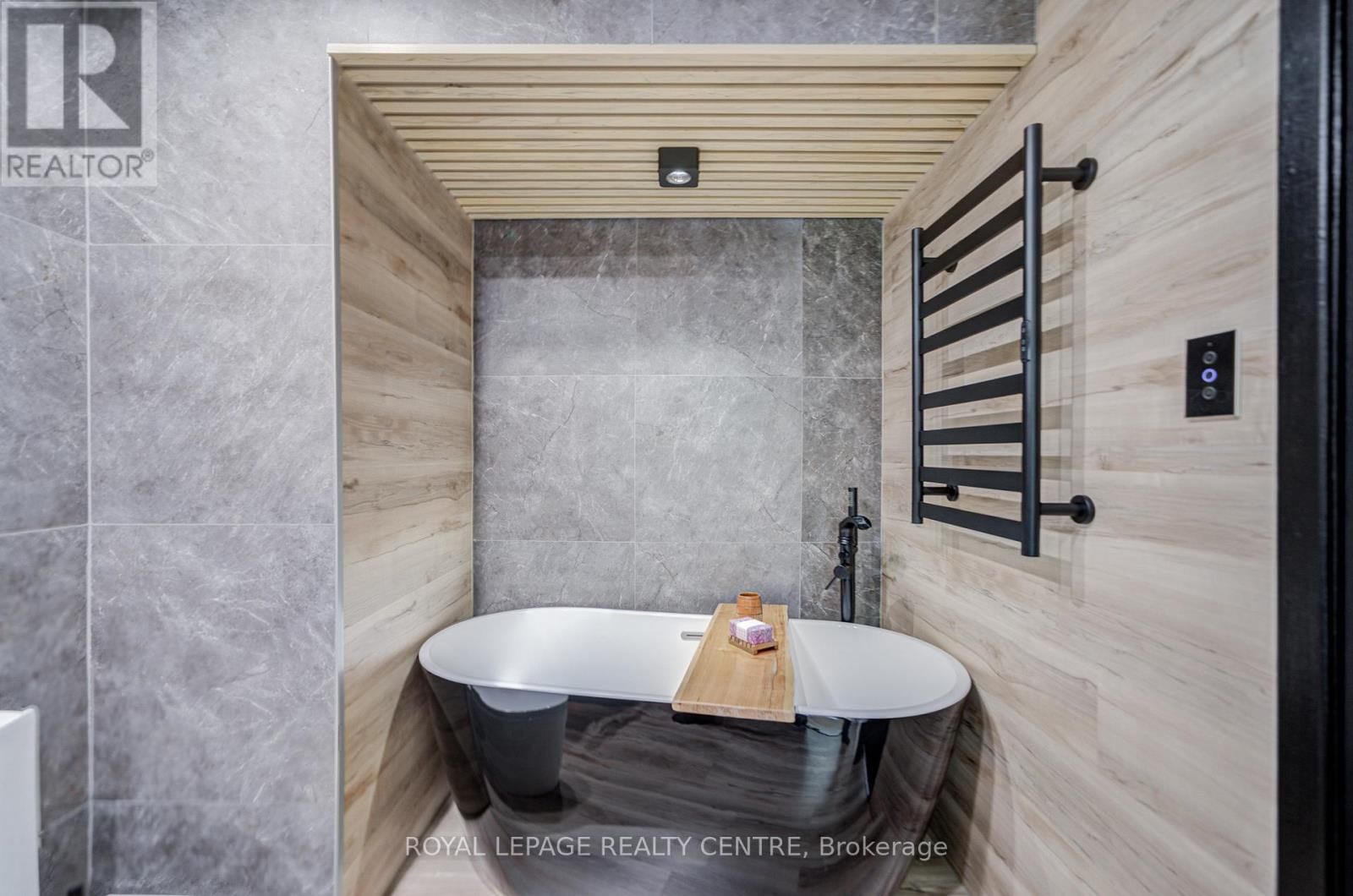 2708 LOS PALMAS COURT Image 26