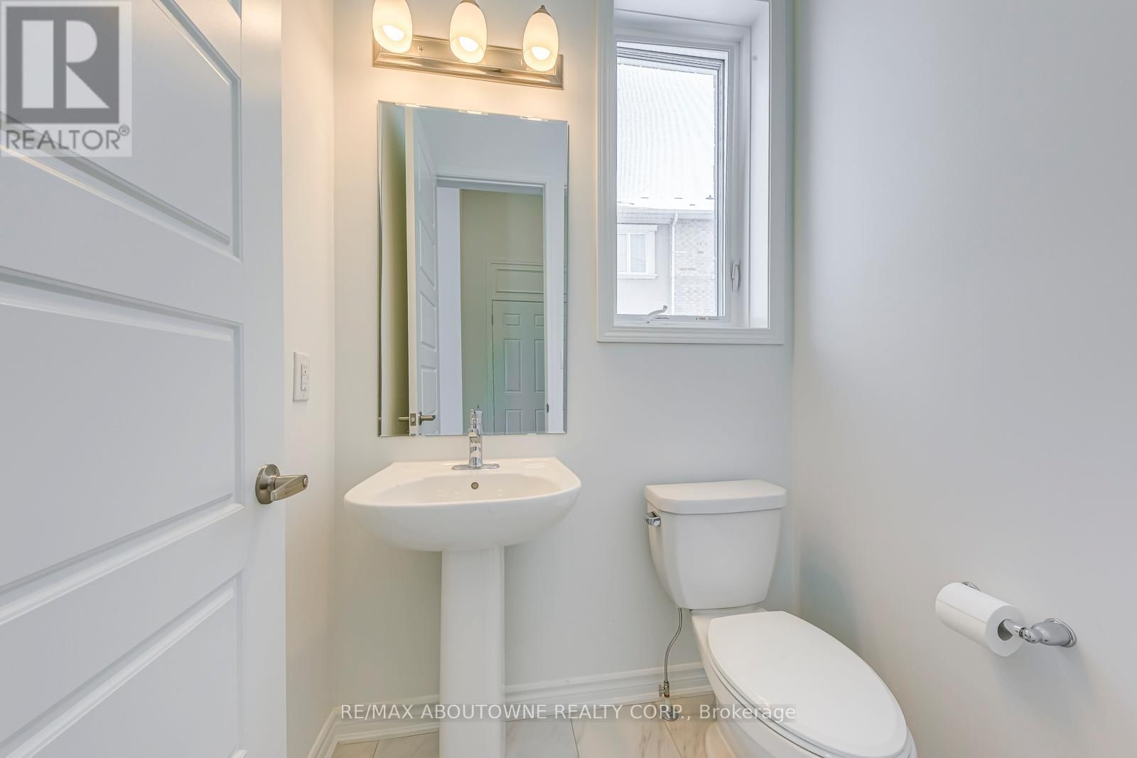 1363 COPLEY COURT Image 17