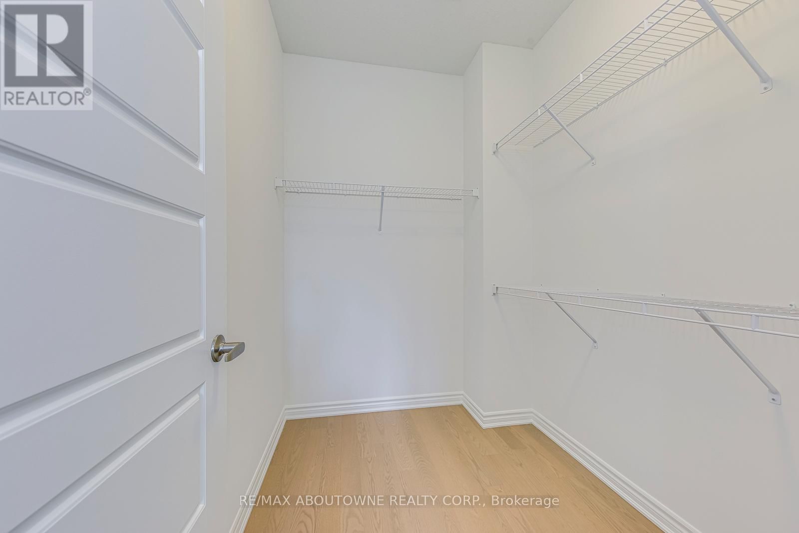 1363 COPLEY COURT Image 25