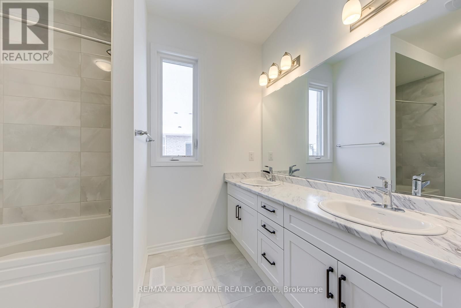 1363 COPLEY COURT Image 33