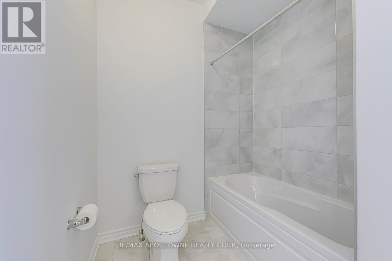 1363 COPLEY COURT Image 34