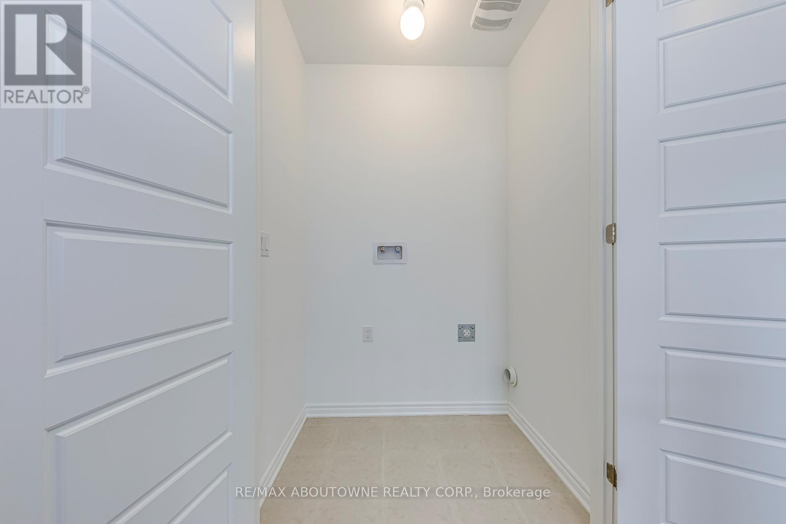 1363 COPLEY COURT Image 35