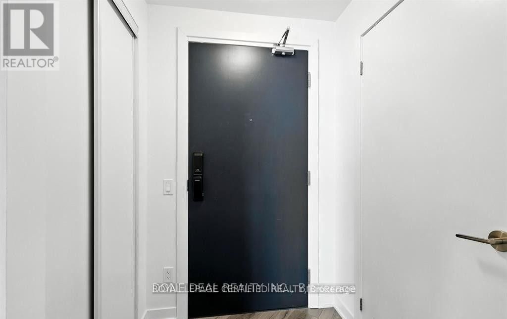 722 - 405 DUNDAS STREET WEST Image 20