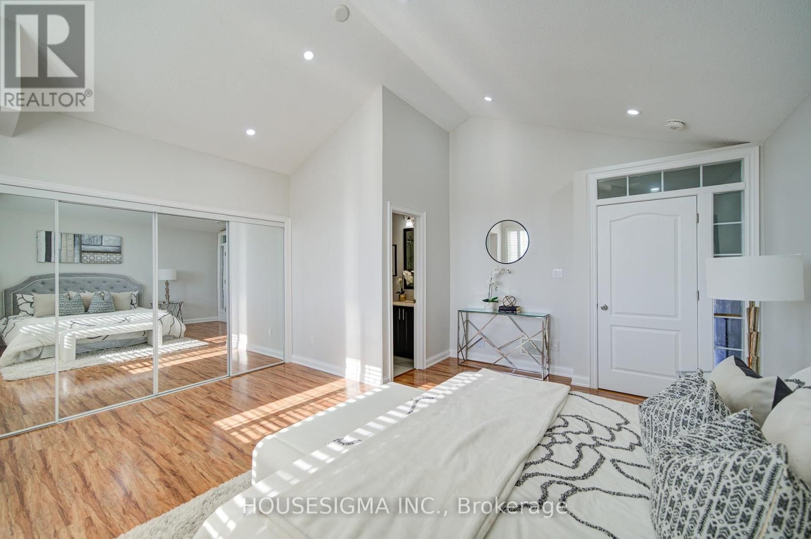 73 BRINKLEY DRIVE Image 35