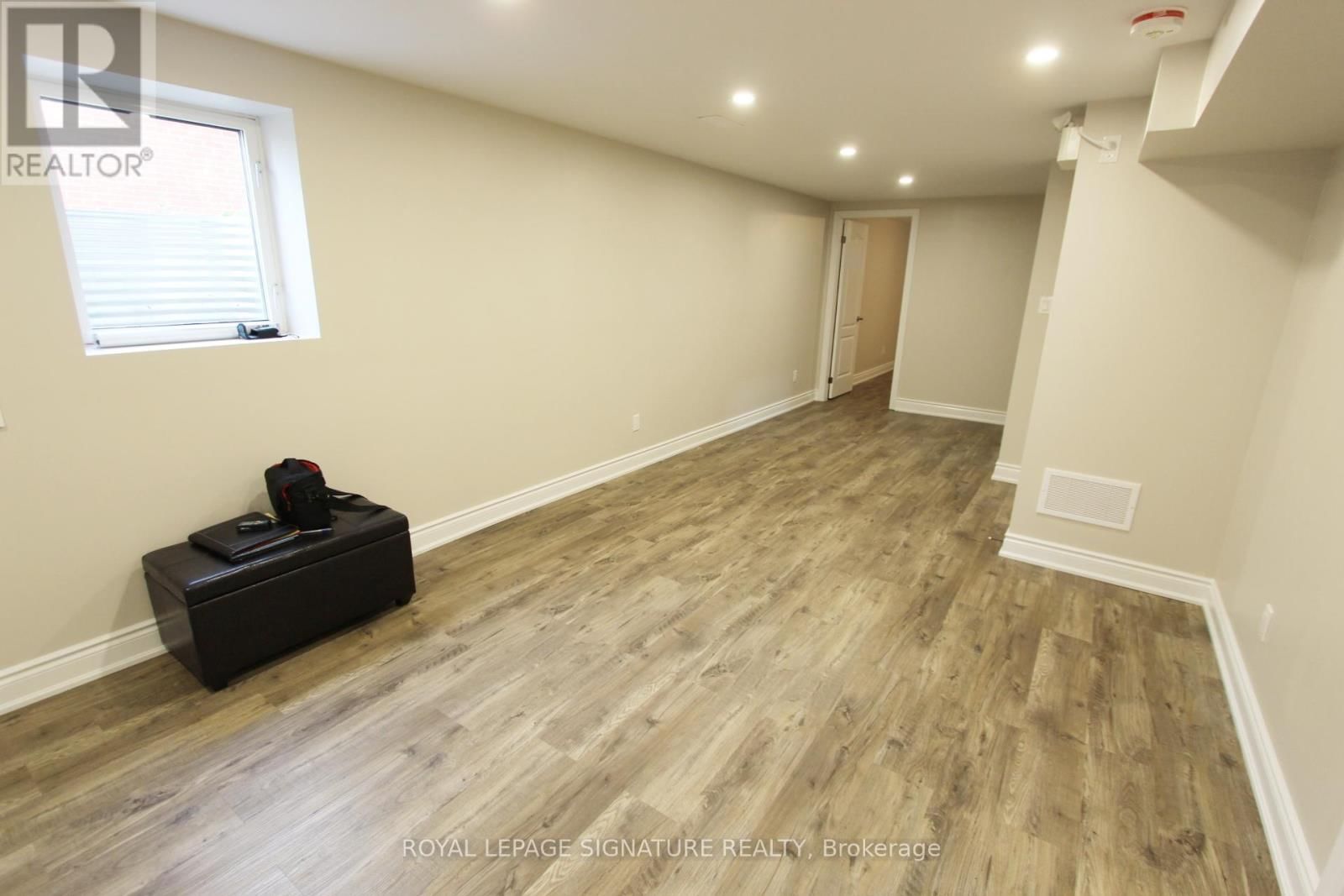 Bsmt - 100 BONHAM BOULEVARD Image 12