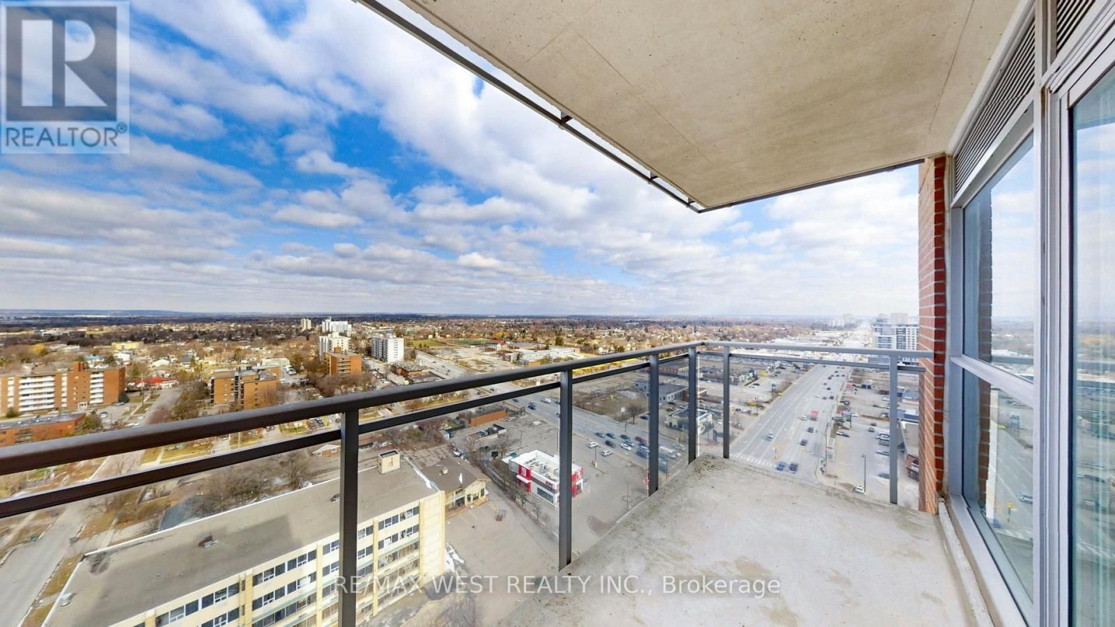 2108 - 215 QUEEN STREET EAST Image 25