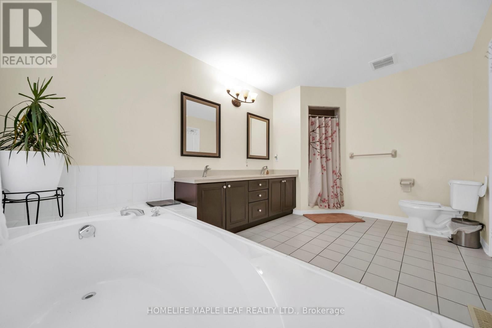 87 SOFTNEEDLE AVENUE Image 30