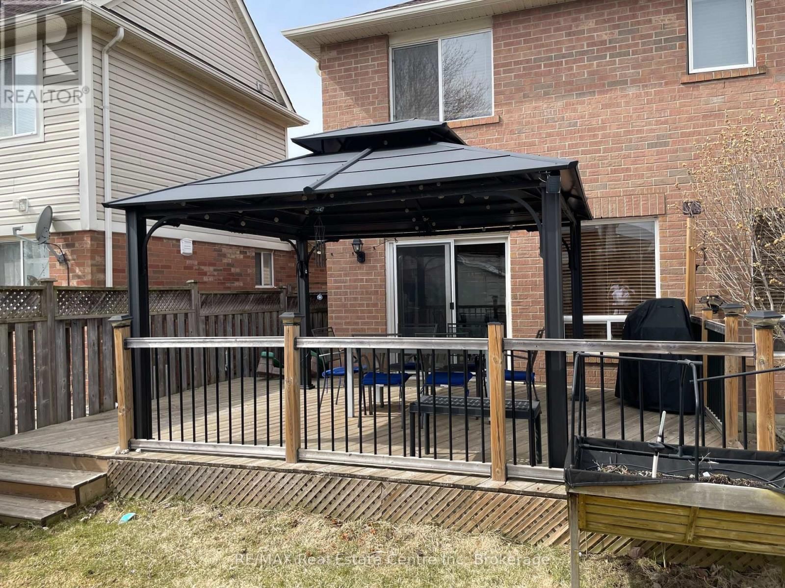 1518 CROFT AVENUE NORTH Image 17