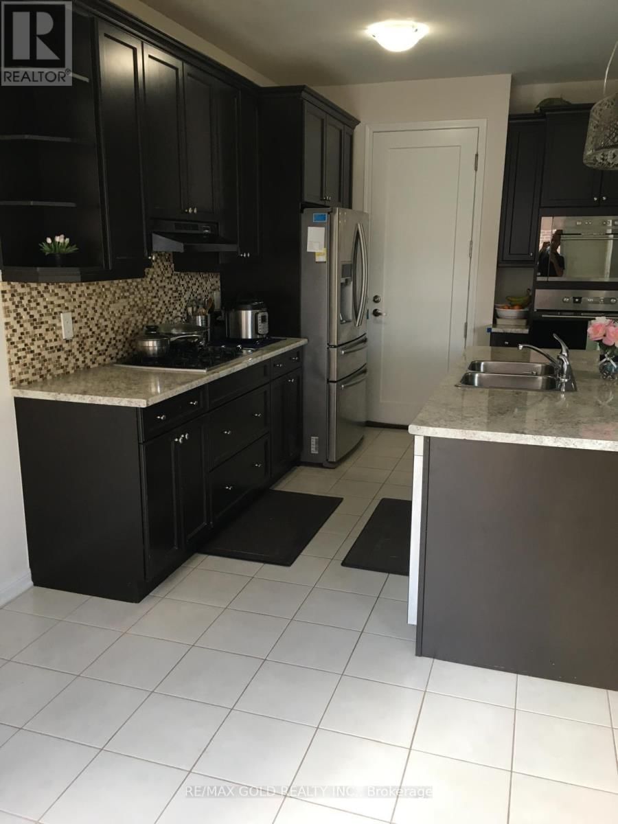 94 ROBERT PARKINSON DRIVE Image 7