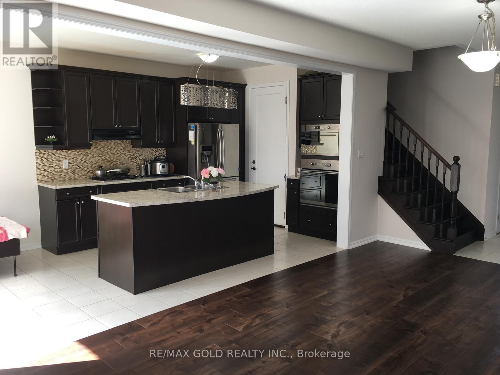 94 ROBERT PARKINSON DRIVE Image 8