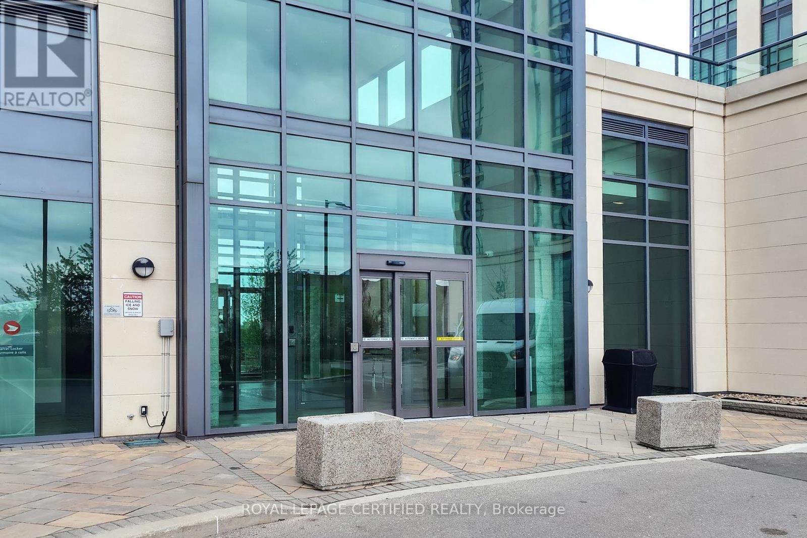 711 - 55 YORKLAND BOULEVARD Image 4