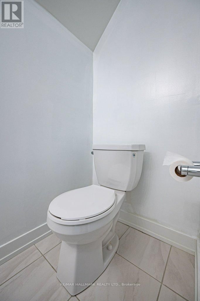 9 - 3566 COLONIAL DRIVE Image 15