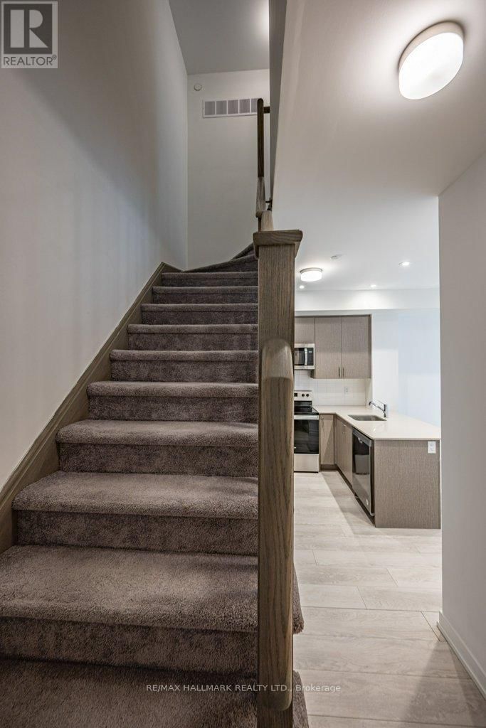 9 - 3566 COLONIAL DRIVE Image 7