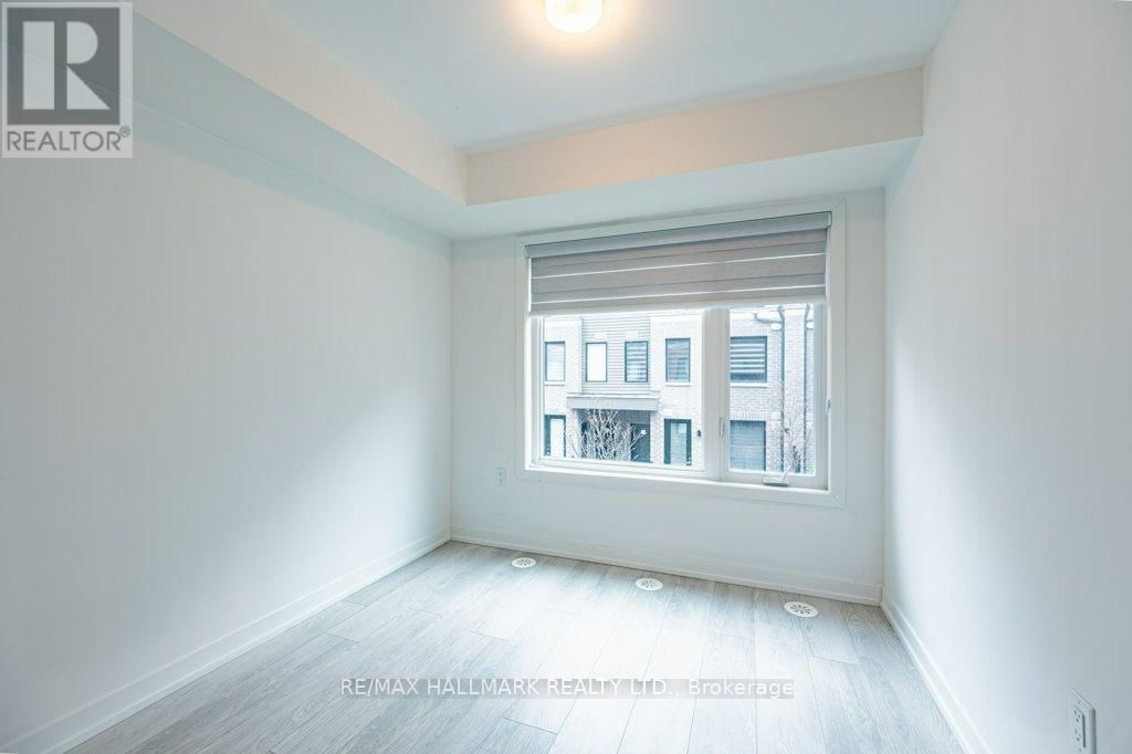 9 - 3566 COLONIAL DRIVE Image 8